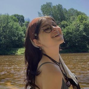 Meet your Posher, Anna